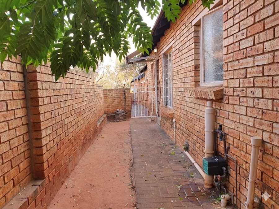 2 Bedroom Property for Sale in Cashan North West